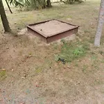 Drewniane Alpejskie Alpesi faház Świętne