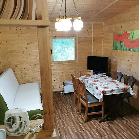 Drewniane Alpejskie Chalet