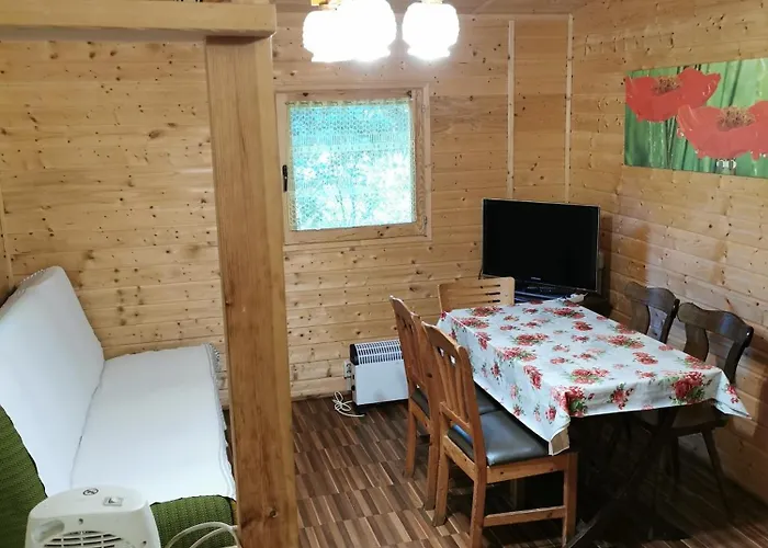 Drewniane Alpejskie Horská chata